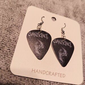 EVANESCENCE GUITAR PICK EARRINGS NECKLACE SET